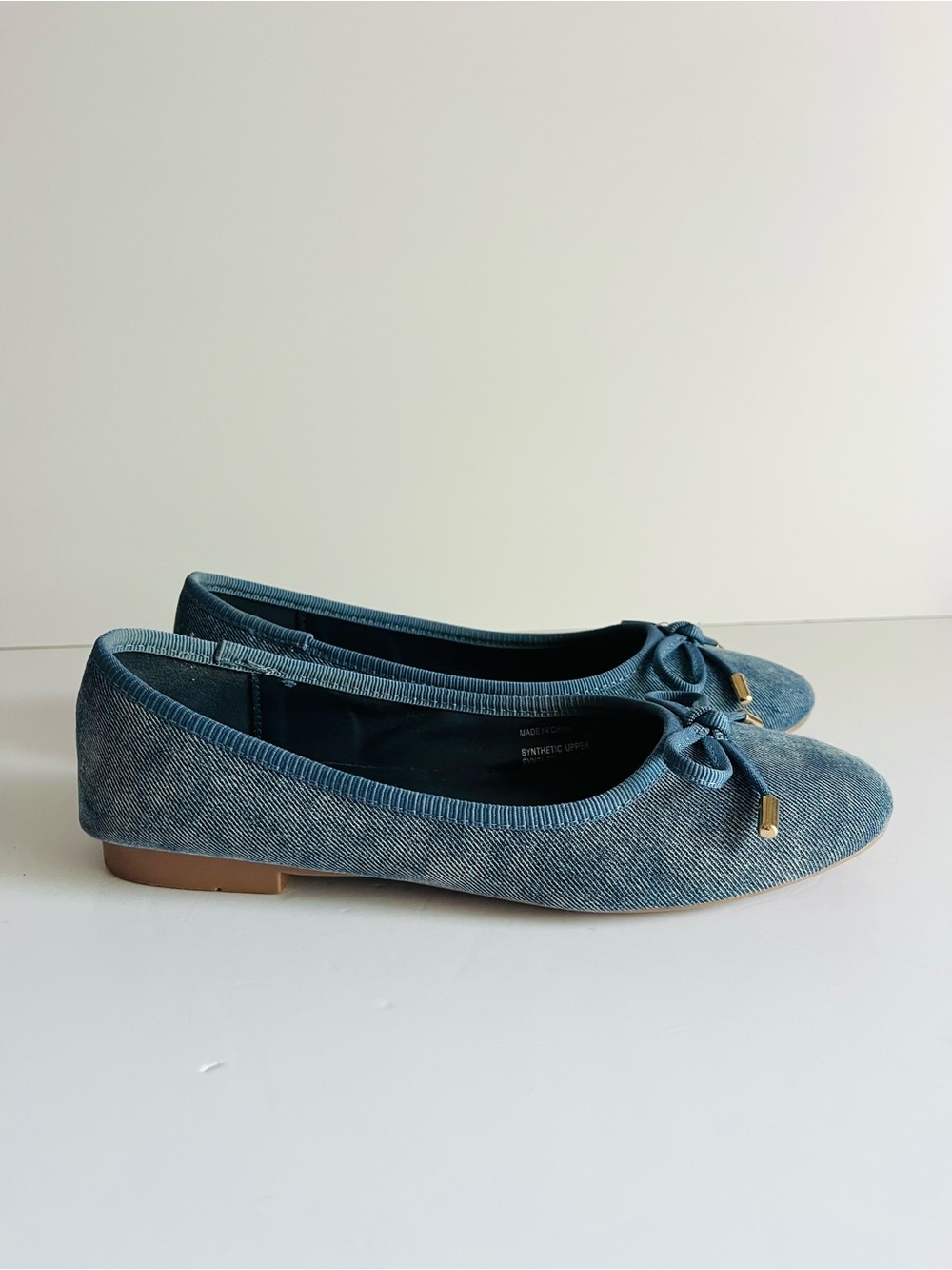 Steve Madden Derik Denim Ballet Flats Bow Detail Size 39 Blue - Picture 3 of 9